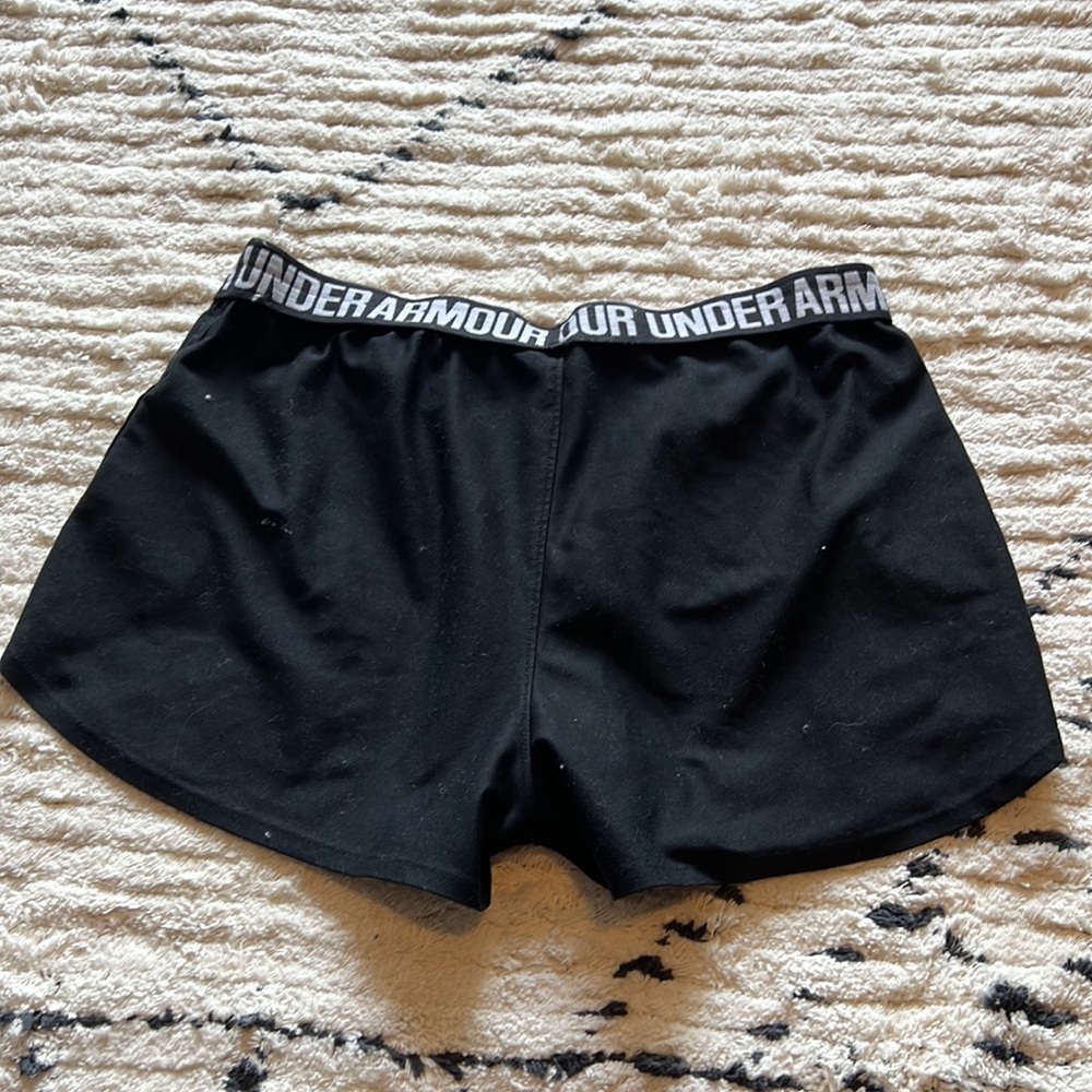 Under Armour Shorts - Picture 2 of 2
